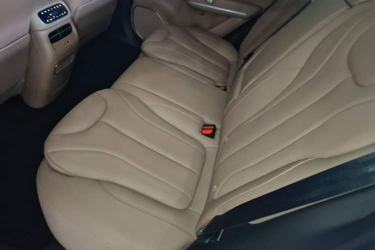 Used Leapmotor C11 2026 All-Electric 640 LiDAR Prestige Edition Left Rear Seat