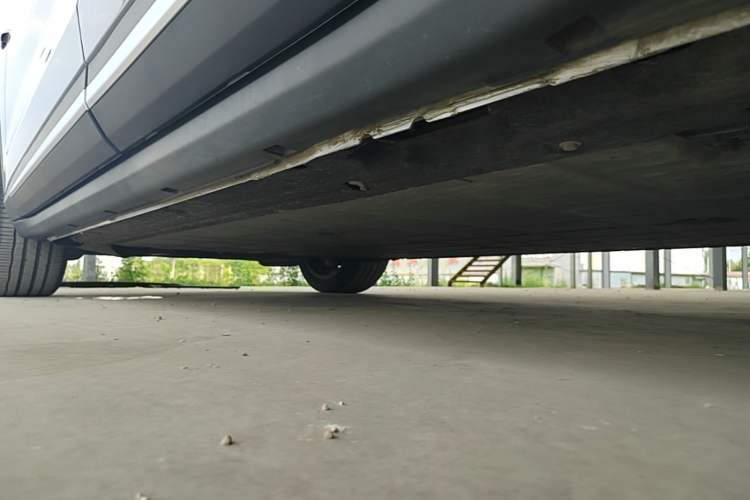 Used Leapmotor C11 2026 All-Electric 640 LiDAR Prestige Edition Left Side Sill