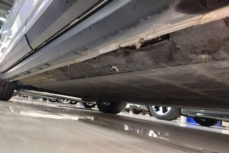 Used Leapmotor C11 2026 All-Electric 640 LiDAR Prestige Edition Left Side Sill