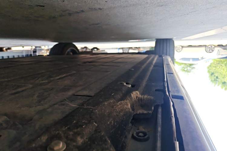 Used Leapmotor C11 2026 All-Electric 640 LiDAR Prestige Edition Left Side Sill