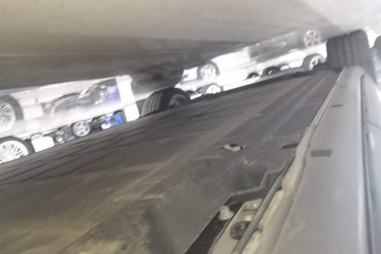 Used Leapmotor C11 2026 All-Electric 640 LiDAR Prestige Edition Left Side Sill