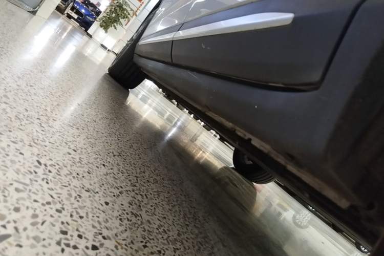 Used Leapmotor C11 2026 All-Electric 640 LiDAR Edition Left Side Sill