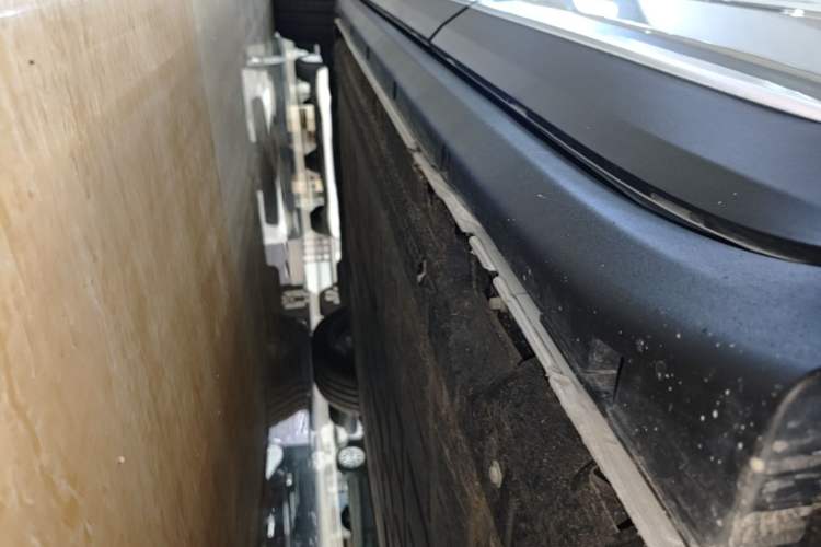 Used Leapmotor C11 2026 All-Electric 640 LiDAR Prestige Edition Left Side Sill