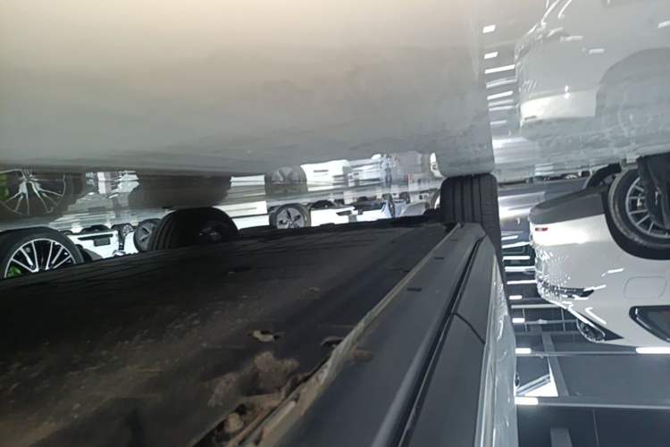 Used Leapmotor C11 2026 All-Electric 640 LiDAR Prestige Edition Left Side Sill