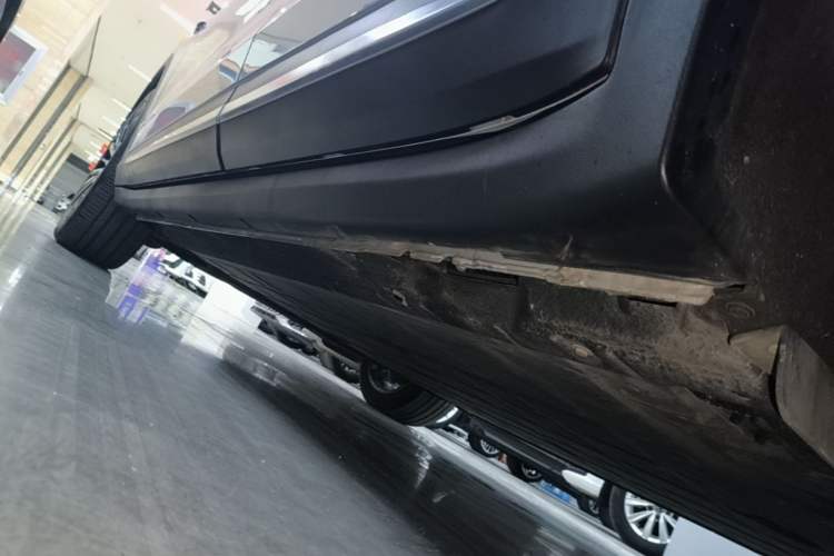 Used Leapmotor C11 2026 All-Electric 640 LiDAR Prestige Edition Left Side Sill