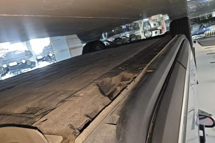 Used Leapmotor C11 2026 All-Electric 640 LiDAR Prestige Edition Left Side Sill