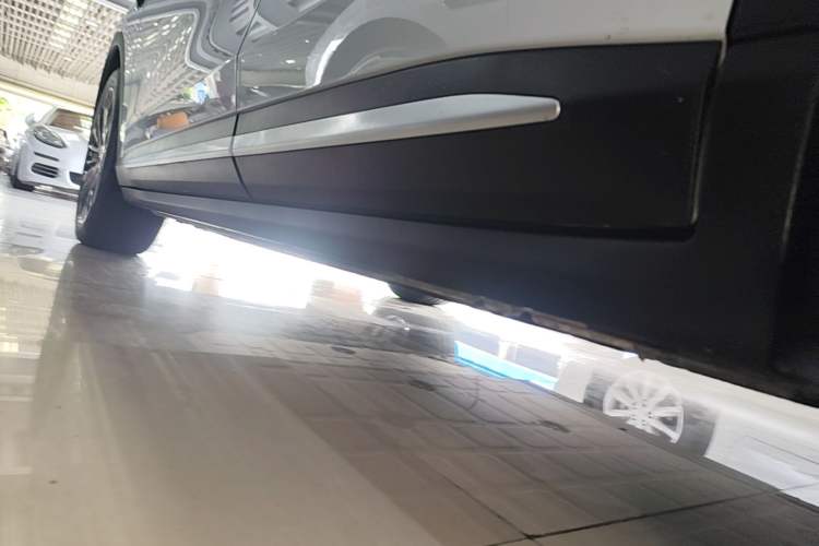Used Leapmotor C11 2026 All-Electric 640 LiDAR Prestige Edition Left Side Sill