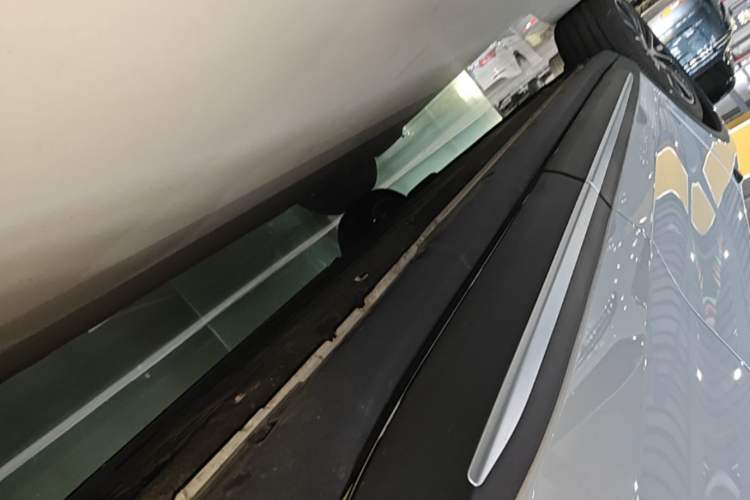 Used Leapmotor C11 2026 All-Electric 640 LiDAR Prestige Edition Left Side Sill