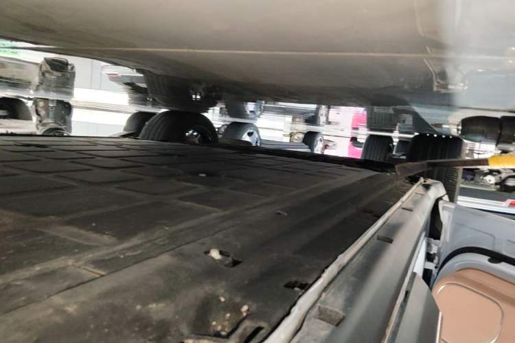Used Leapmotor C11 2026 All-Electric 640 LiDAR Prestige Edition Left Side Sill