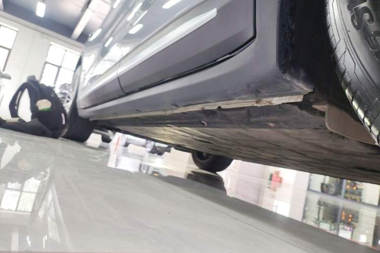 Used Leapmotor C11 2026 All-Electric 640 LiDAR Prestige Edition Left Side Sill