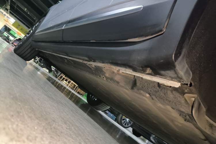 Used Leapmotor C11 2026 All-Electric 640 LiDAR Prestige Edition Left Side Sill