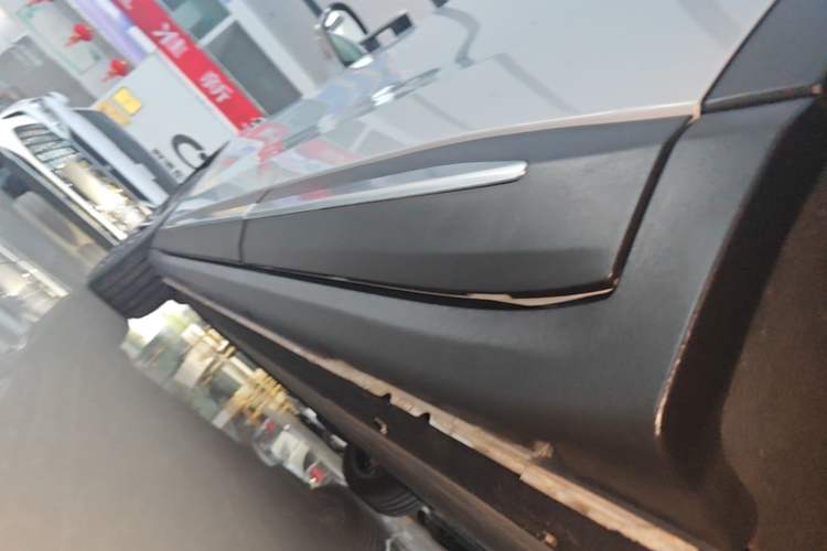Used Leapmotor C11 2026 All-Electric 640 LiDAR Prestige Edition Left Side Sill