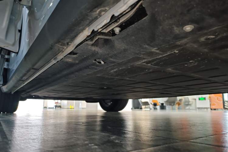Used Leapmotor C11 2026 All-Electric 640 LiDAR Prestige Edition Left Side Sill