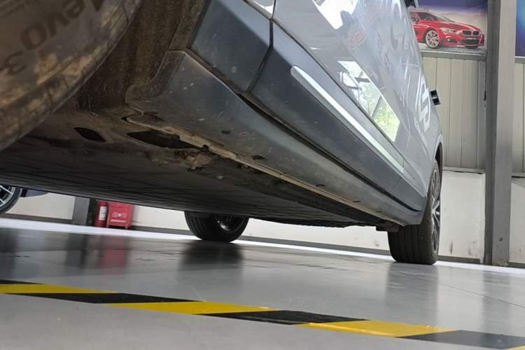 Used Leapmotor C11 2026 All-Electric 640 LiDAR Prestige Edition Left Side Sill