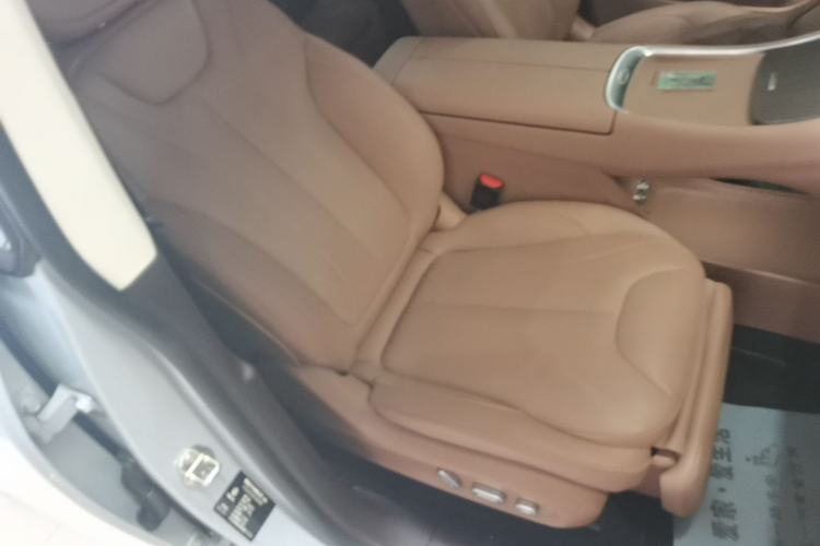 Used Leapmotor C11 2026 All-Electric 640 LiDAR Prestige Edition Right Front Seat