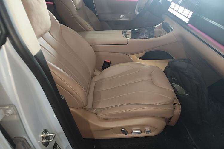 Used Leapmotor C11 2026 All-Electric 640 LiDAR Prestige Edition Right Front Seat