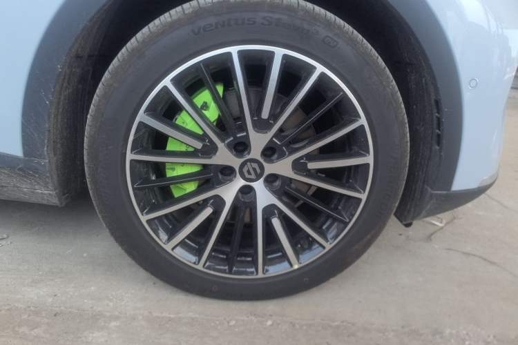 Used Leapmotor C11 2026 All-Electric 640 LiDAR Prestige Edition Right Front Wheel Hub