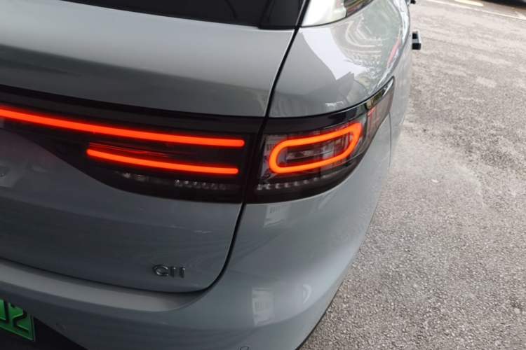 Used Leapmotor C11 2026 All-Electric 640 LiDAR Prestige Edition Right Rear Taillight