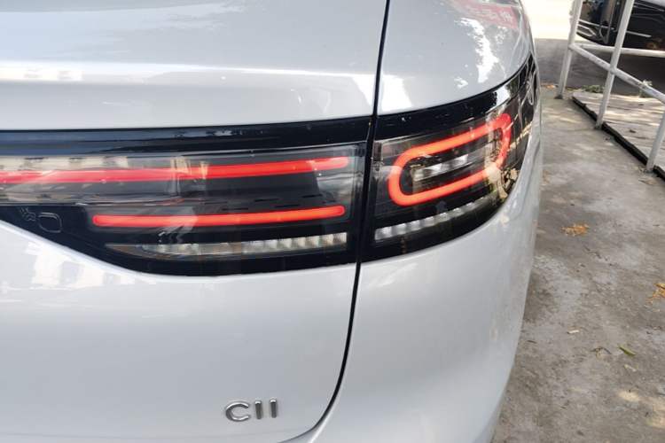 Used Leapmotor C11 2026 All-Electric 640 LiDAR Prestige Edition Right Rear Taillight