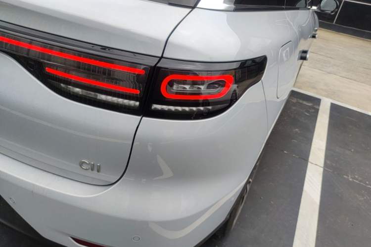 Used Leapmotor C11 2026 All-Electric 640 LiDAR Edition Right Rear Taillight