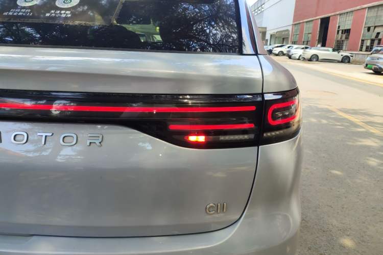 Used Leapmotor C11 2026 All-Electric 640 LiDAR Prestige Edition Right Rear Taillight