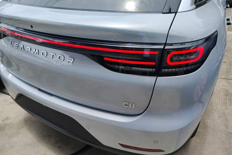 Used Leapmotor C11 2026 All-Electric 640 LiDAR Prestige Edition Right Rear Taillight