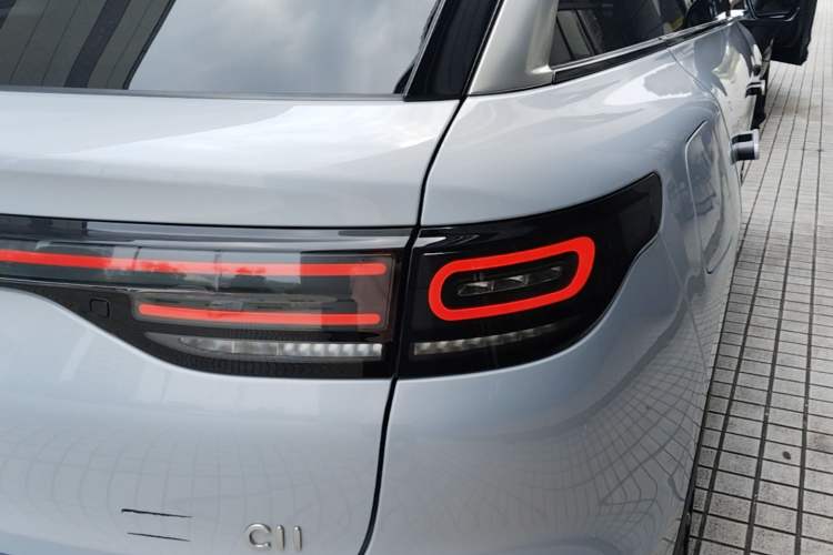Used Leapmotor C11 2026 All-Electric 640 LiDAR Prestige Edition Right Rear Taillight