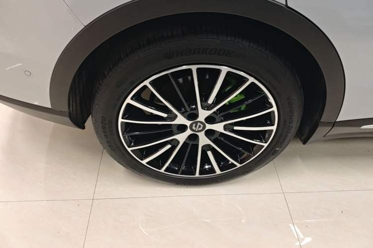 Used Leapmotor C11 2026 All-Electric 640 LiDAR Prestige Edition Right Rear Wheel Hub