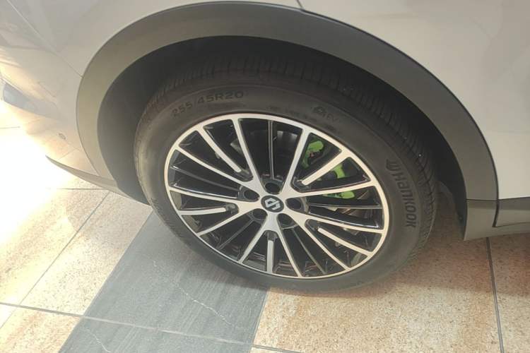 Used Leapmotor C11 2026 All-Electric 640 LiDAR Prestige Edition Right Rear Wheel Hub
