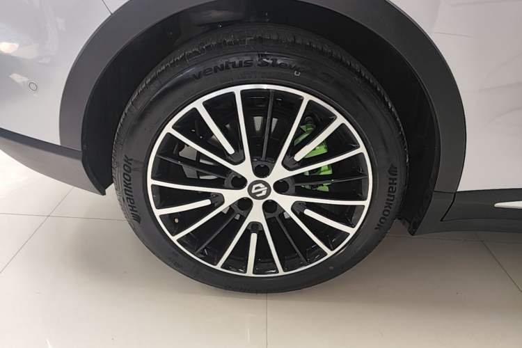 Used Leapmotor C11 2026 All-Electric 640 LiDAR Prestige Edition Right Rear Wheel Hub