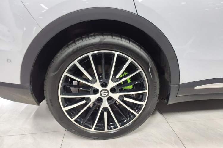 Used Leapmotor C11 2026 All-Electric 640 LiDAR Prestige Edition Right Rear Wheel Hub