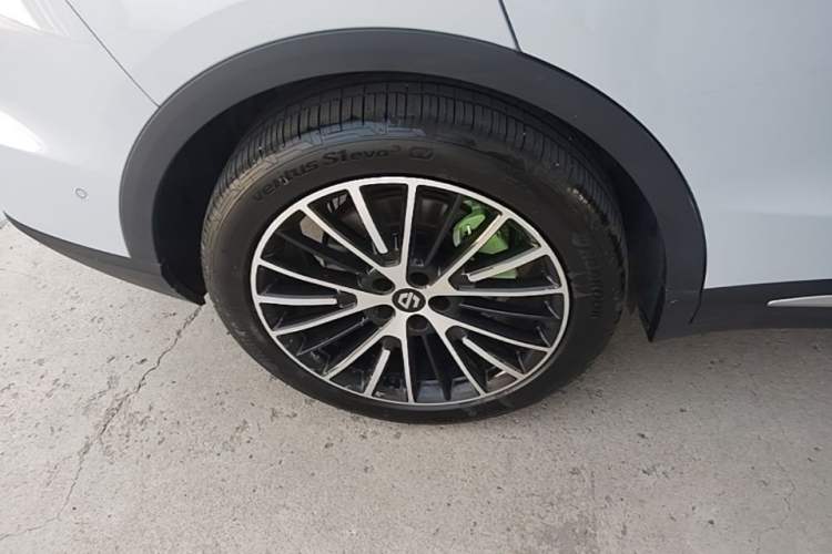 Used Leapmotor C11 2026 All-Electric 640 LiDAR Prestige Edition Right Rear Wheel Hub