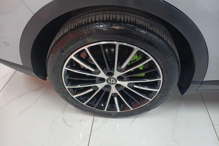 Used Leapmotor C11 2026 All-Electric 640 LiDAR Prestige Edition Right Rear Wheel Hub