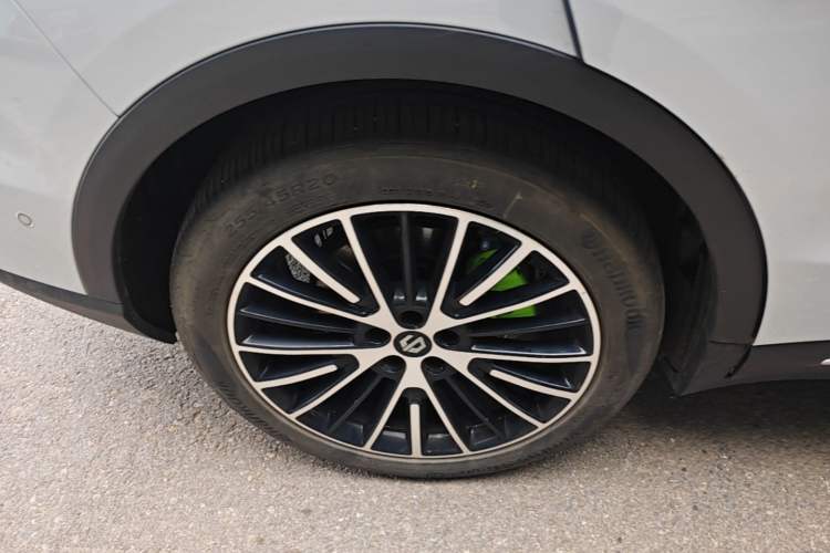 Used Leapmotor C11 2026 All-Electric 640 LiDAR Prestige Edition Right Rear Wheel Hub