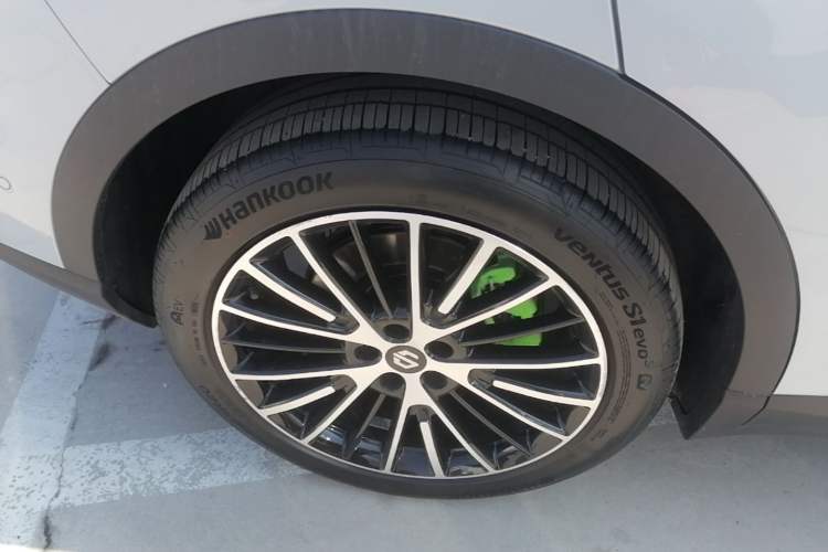 Used Leapmotor C11 2026 All-Electric 640 LiDAR Prestige Edition Right Rear Wheel Hub