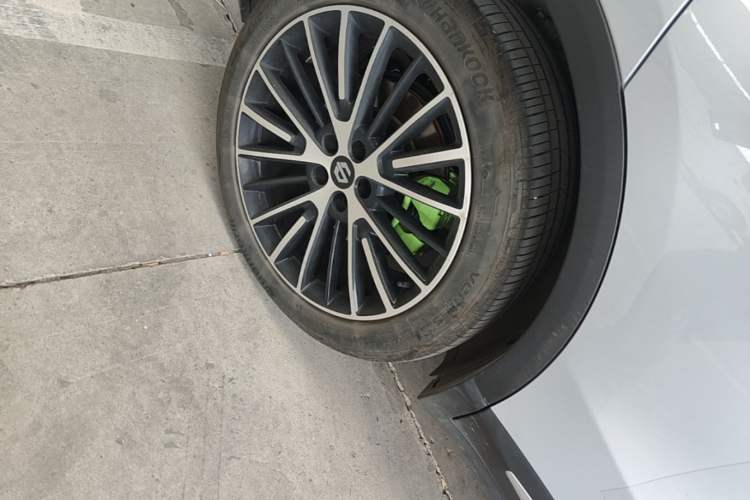 Used Leapmotor C11 2026 All-Electric 640 LiDAR Prestige Edition Right Rear Wheel Hub
