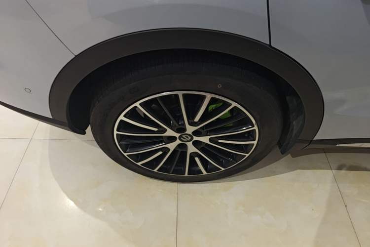 Used Leapmotor C11 2026 All-Electric 640 LiDAR Prestige Edition Right Rear Wheel Hub