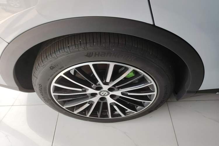 Used Leapmotor C11 2026 All-Electric 640 LiDAR Prestige Edition Right Rear Wheel Hub