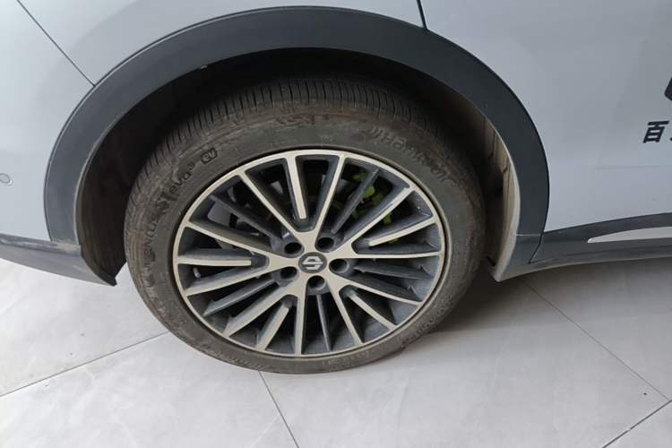 Used Leapmotor C11 2026 All-Electric 640 LiDAR Prestige Edition Right Rear Wheel Hub