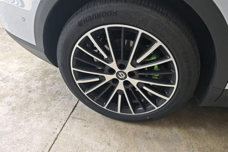 Used Leapmotor C11 2026 All-Electric 640 LiDAR Prestige Edition Right Rear Wheel Hub