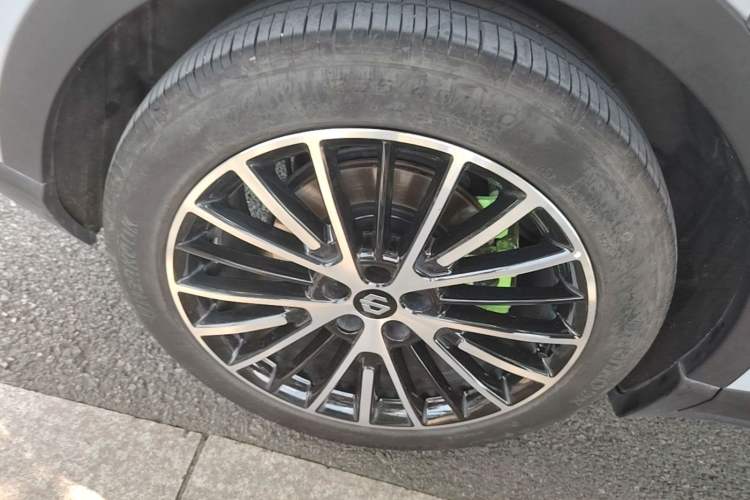 Used Leapmotor C11 2026 All-Electric 640 LiDAR Prestige Edition Right Rear Wheel Hub