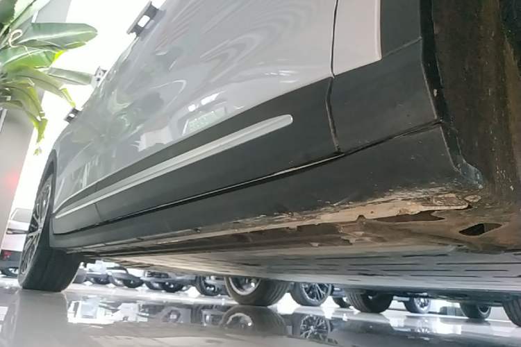 Used Leapmotor C11 2026 All-Electric 640 LiDAR Prestige Edition Right Side Sill