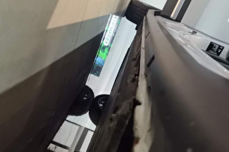 Used Leapmotor C11 2026 All-Electric 640 LiDAR Prestige Edition Right Side Sill
