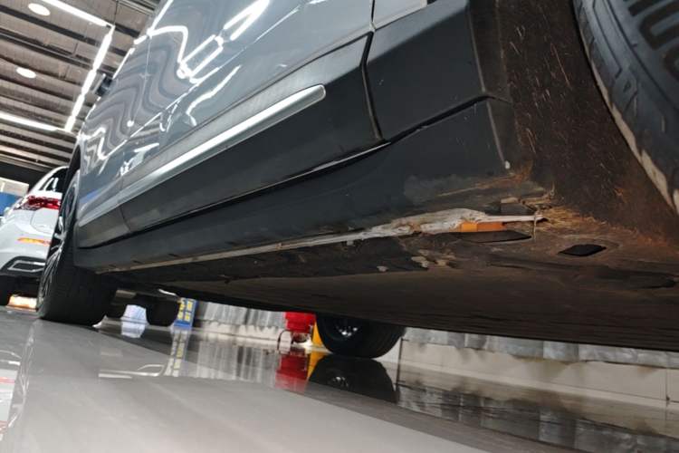 Used Leapmotor C11 2026 All-Electric 640 LiDAR Prestige Edition Right Side Sill