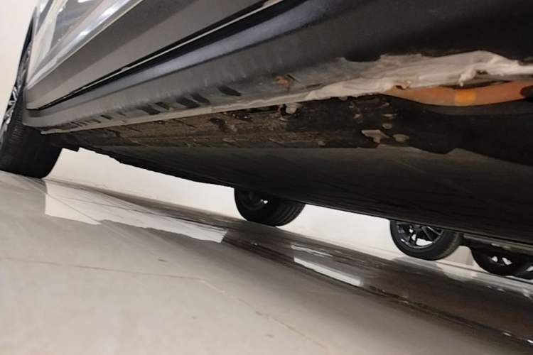 Used Leapmotor C11 2026 All-Electric 640 LiDAR Prestige Edition Right Side Sill