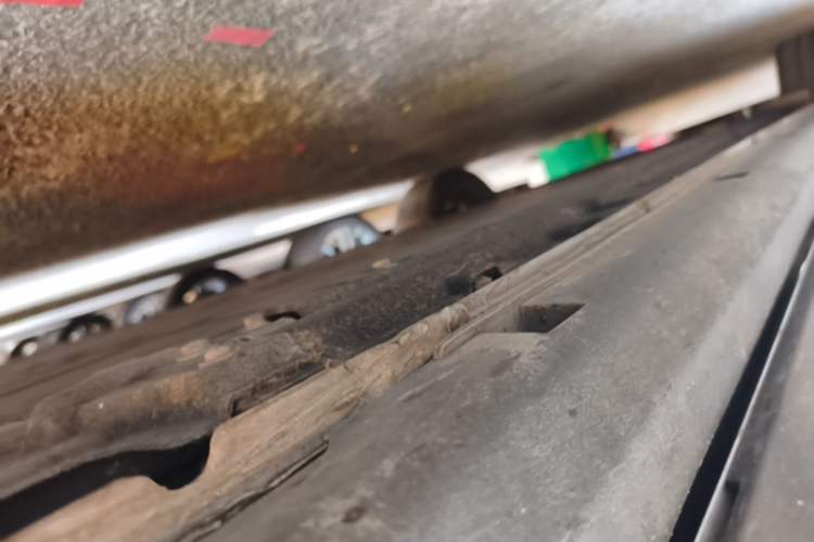 Used Leapmotor C11 2026 All-Electric 640 LiDAR Prestige Edition Right Side Sill