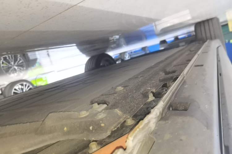 Used Leapmotor C11 2026 All-Electric 640 LiDAR Prestige Edition Right Side Sill