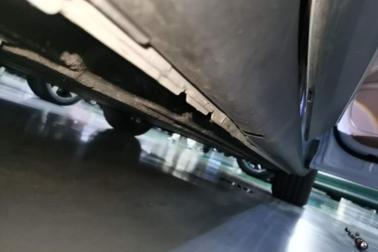 Used Leapmotor C11 2026 All-Electric 640 LiDAR Prestige Edition Right Side Sill