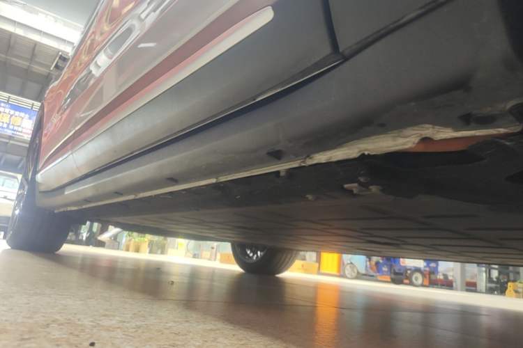 Used Leapmotor C11 2026 All-Electric 640 LiDAR Prestige Edition Right Side Sill
