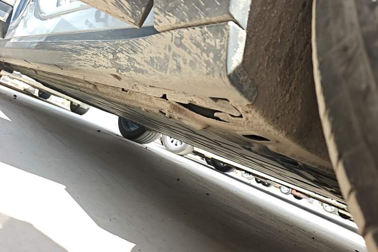 Used Leapmotor C11 2026 All-Electric 640 LiDAR Prestige Edition Right Side Sill